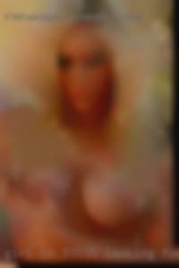 girl in 93535 looking for room mates