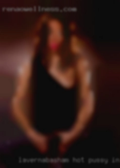 Lavernabasham hot pussy in a dress