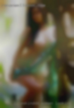 LiteskinDDD women looking for a cuckold male
