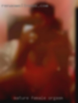 mature female orgasm